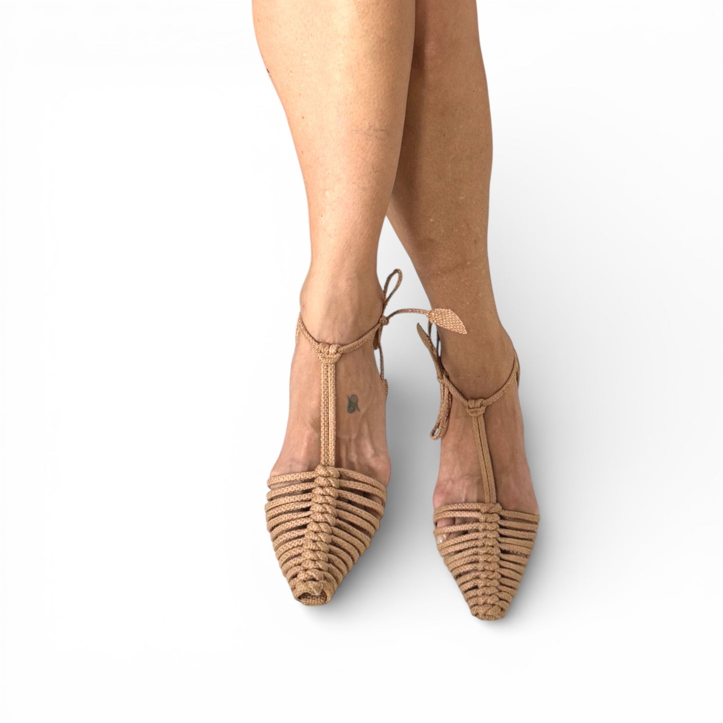 Sandália Palmeira Cor Palha Salto Agulha Altura 3 cm