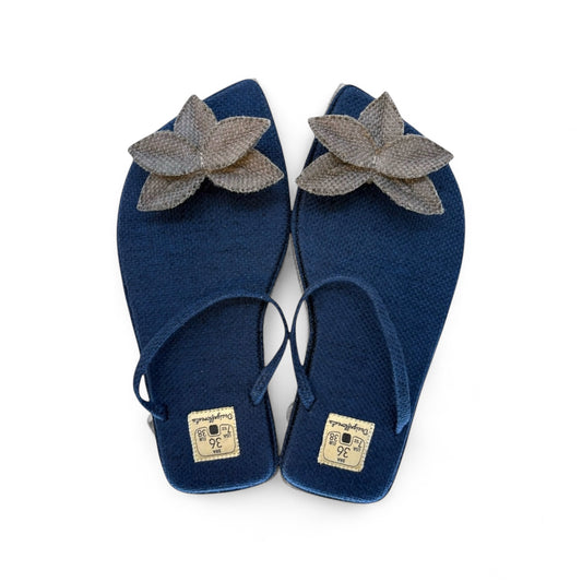 Sandália Jasmim Marinho Flor Prata n.36