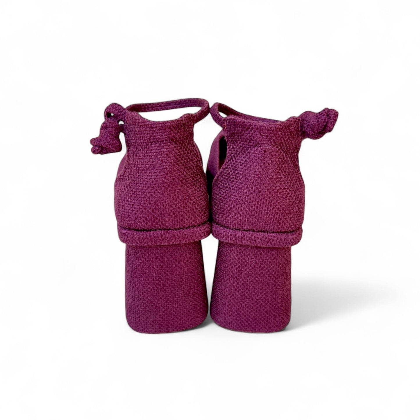 Sapato Kyoto Pata Cor Beterraba Salto Bloco 9cm Meia Pata 3cm N.36