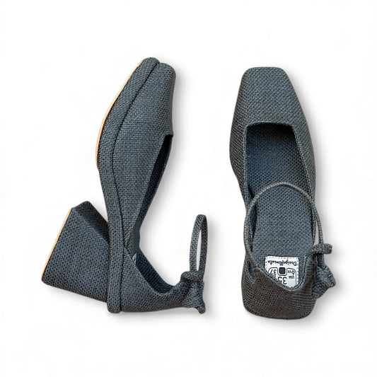 Sapato Kyoto Baixo cor Chumbo Salto Bloco 7cm N.35